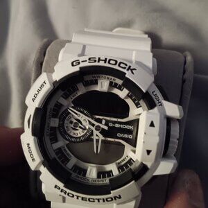 Mens white Gshock watch